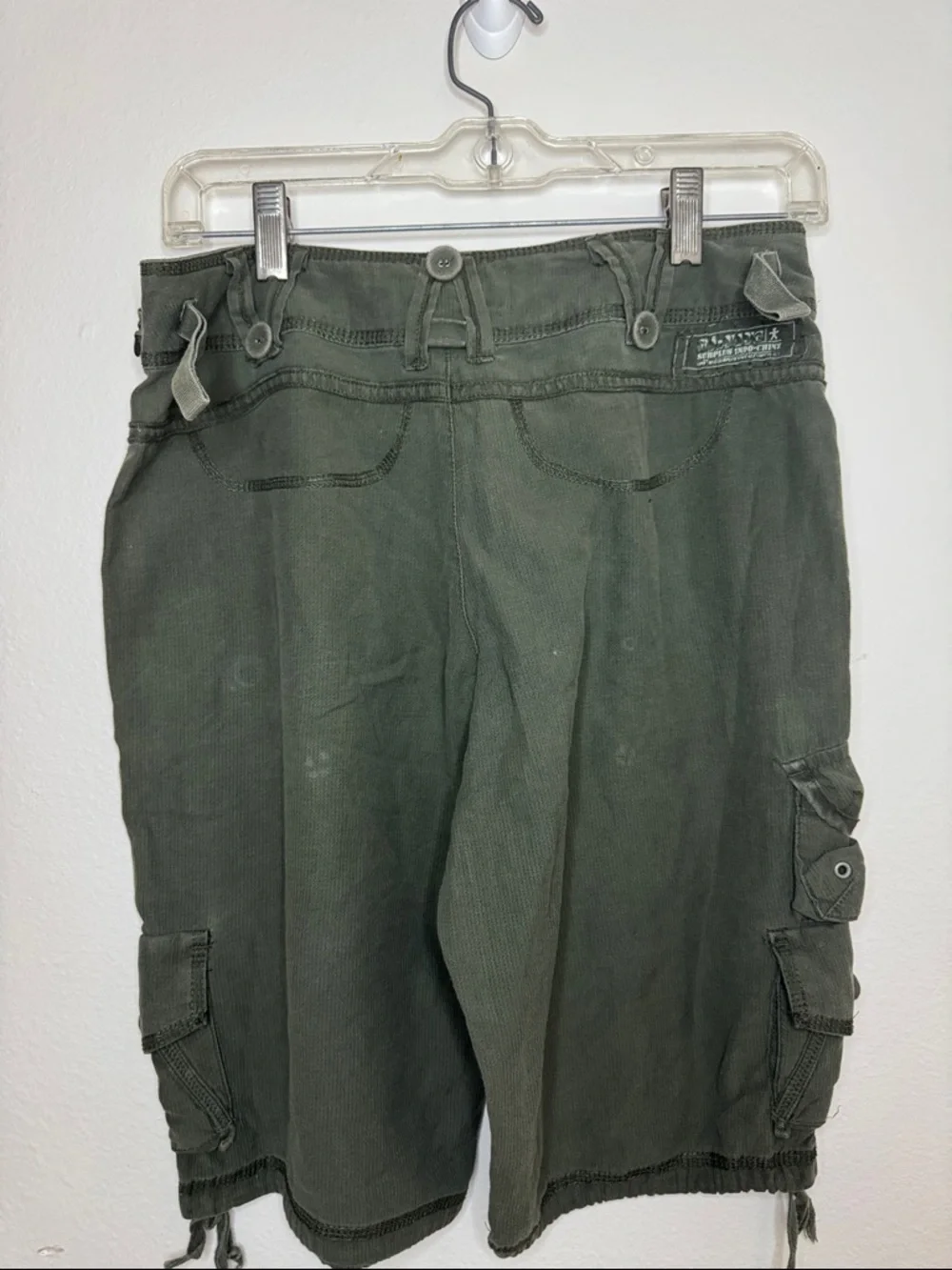 Da-Nang Olive Green Women's Cargo Shorts - Picture 5 of 7